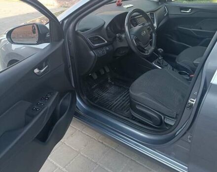 Серый Хендай Акцент, объемом двигателя 1.37 л и пробегом 36 тыс. км за 11500 $, фото 19 на Automoto.ua