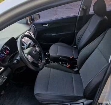 Серый Хендай Акцент, объемом двигателя 1.37 л и пробегом 75 тыс. км за 9700 $, фото 19 на Automoto.ua