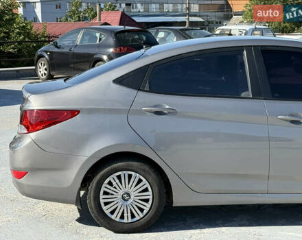 Серый Хендай Акцент, объемом двигателя 1.4 л и пробегом 214 тыс. км за 6950 $, фото 7 на Automoto.ua