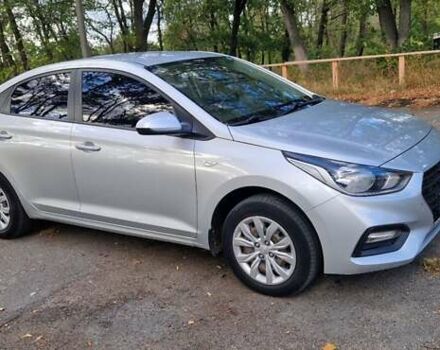 Серый Хендай Акцент, объемом двигателя 1.37 л и пробегом 75 тыс. км за 9700 $, фото 8 на Automoto.ua