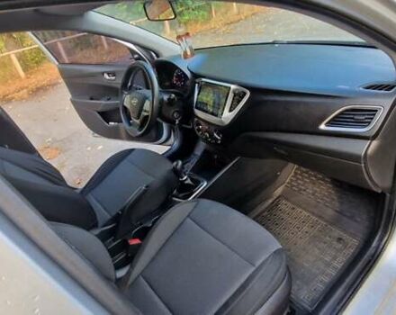 Серый Хендай Акцент, объемом двигателя 1.37 л и пробегом 75 тыс. км за 9700 $, фото 22 на Automoto.ua