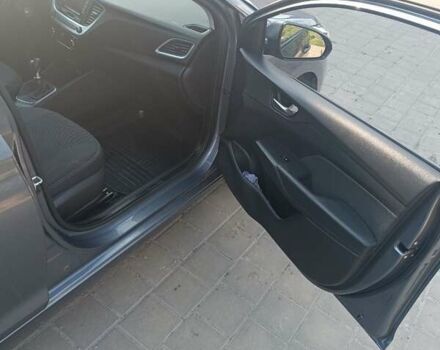 Серый Хендай Акцент, объемом двигателя 1.37 л и пробегом 36 тыс. км за 11500 $, фото 9 на Automoto.ua