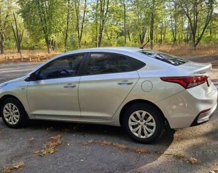 Серый Хендай Акцент, объемом двигателя 1.37 л и пробегом 75 тыс. км за 9700 $, фото 12 на Automoto.ua