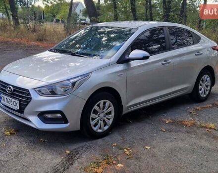 Серый Хендай Акцент, объемом двигателя 1.37 л и пробегом 75 тыс. км за 9700 $, фото 1 на Automoto.ua