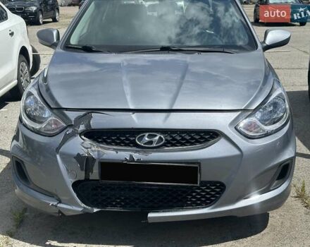 Сірий Хендай Акцент, об'ємом двигуна 1.37 л та пробігом 306 тис. км за 5600 $, фото 4 на Automoto.ua