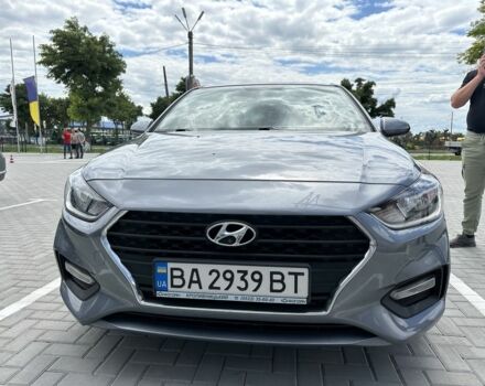 Сірий Хендай Акцент, об'ємом двигуна 1.4 л та пробігом 57 тис. км за 11100 $, фото 1 на Automoto.ua