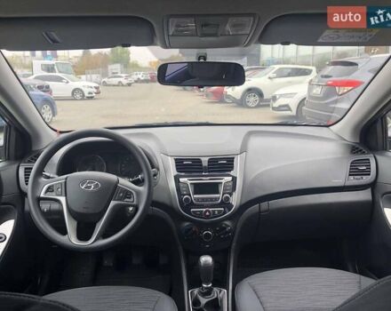 Хендай Акцент 2018 в Полтаве на Automoto.ua Серый Хендай Акцент, объемом двигателя 1.37 л и пробегом 30 тыс. км за 12700 $, фото 8 на Automoto.ua