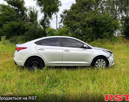 Сірий Хендай Акцент, об'ємом двигуна 1.4 л та пробігом 135 тис. км за 5555 $, фото 9 на Automoto.ua