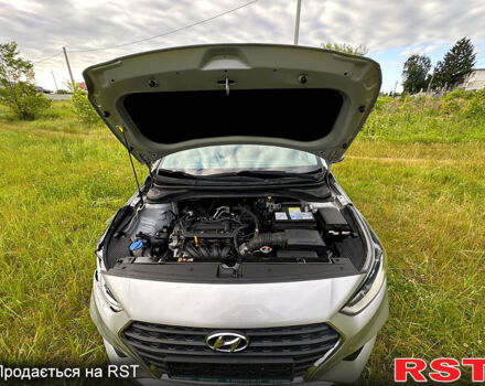 Сірий Хендай Акцент, об'ємом двигуна 1.4 л та пробігом 135 тис. км за 5555 $, фото 1 на Automoto.ua