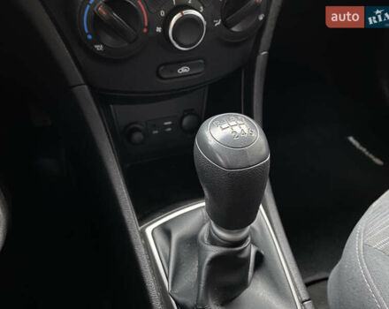 Сірий Хендай Акцент, об'ємом двигуна 1.37 л та пробігом 33 тис. км за 9800 $, фото 41 на Automoto.ua