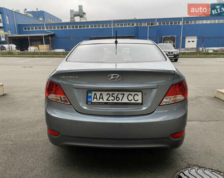 Сірий Хендай Акцент, об'ємом двигуна 1.37 л та пробігом 33 тис. км за 9800 $, фото 8 на Automoto.ua