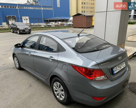 Сірий Хендай Акцент, об'ємом двигуна 1.37 л та пробігом 33 тис. км за 9800 $, фото 18 на Automoto.ua