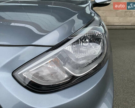 Сірий Хендай Акцент, об'ємом двигуна 1.37 л та пробігом 33 тис. км за 9800 $, фото 29 на Automoto.ua