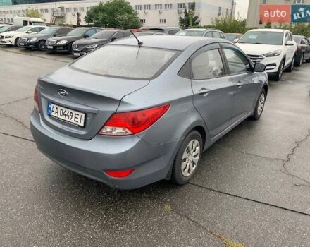 Сірий Хендай Акцент, об'ємом двигуна 1.37 л та пробігом 185 тис. км за 8200 $, фото 3 на Automoto.ua