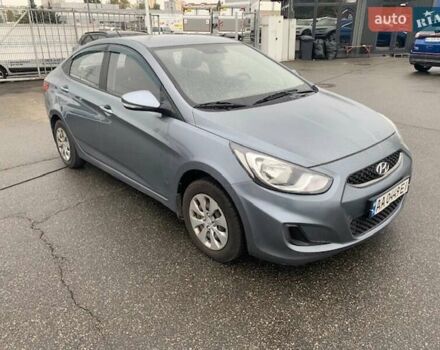 Сірий Хендай Акцент, об'ємом двигуна 1.37 л та пробігом 185 тис. км за 8200 $, фото 1 на Automoto.ua