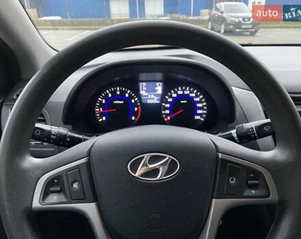 Сірий Хендай Акцент, об'ємом двигуна 1.37 л та пробігом 33 тис. км за 9800 $, фото 37 на Automoto.ua