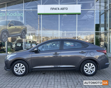 Сірий Хендай Акцент, об'ємом двигуна 1.4 л та пробігом 63 тис. км за 11900 $, фото 2 на Automoto.ua