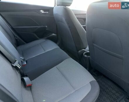 Серый Хендай Акцент, объемом двигателя 1.37 л и пробегом 63 тыс. км за 11900 $, фото 8 на Automoto.ua