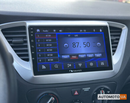 Сірий Хендай Акцент, об'ємом двигуна 1.4 л та пробігом 63 тис. км за 11900 $, фото 23 на Automoto.ua