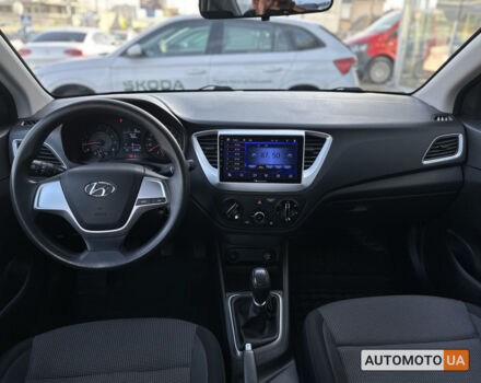 Сірий Хендай Акцент, об'ємом двигуна 1.4 л та пробігом 63 тис. км за 11900 $, фото 15 на Automoto.ua