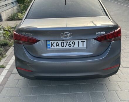 Серый Хендай Акцент, объемом двигателя 1.6 л и пробегом 115 тыс. км за 12000 $, фото 6 на Automoto.ua