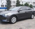 Сірий Хендай Акцент, об'ємом двигуна 1.4 л та пробігом 28 тис. км за 13000 $, фото 1 на Automoto.ua