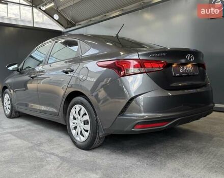 Сірий Хендай Акцент, об'ємом двигуна 1.4 л та пробігом 65 тис. км за 14500 $, фото 14 на Automoto.ua