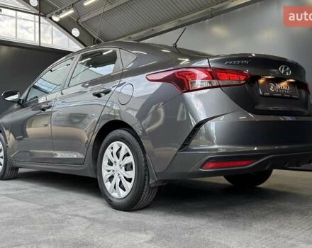Сірий Хендай Акцент, об'ємом двигуна 1.4 л та пробігом 65 тис. км за 14500 $, фото 15 на Automoto.ua