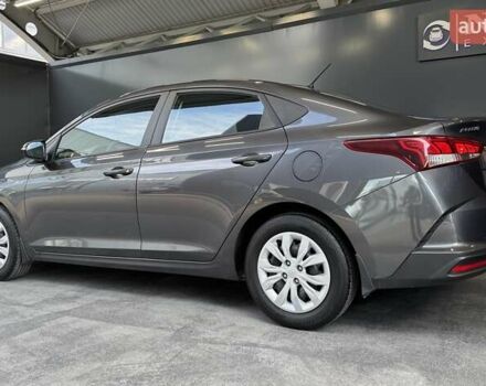 Сірий Хендай Акцент, об'ємом двигуна 1.4 л та пробігом 65 тис. км за 14500 $, фото 12 на Automoto.ua