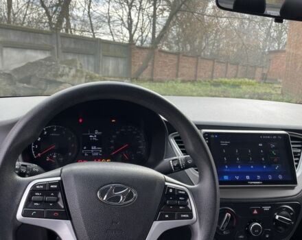 Серый Хендай Акцент, объемом двигателя 1.4 л и пробегом 52 тыс. км за 11400 $, фото 7 на Automoto.ua