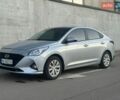 Сірий Хендай Акцент, об'ємом двигуна 1.37 л та пробігом 37 тис. км за 14000 $, фото 1 на Automoto.ua