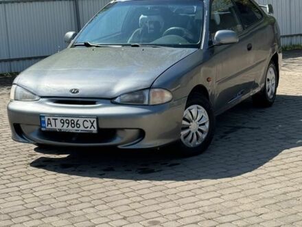 Хендай Акцент 1995 в Ивано-Франковске на Automoto.ua Серый Хендай Акцент, объемом двигателя 1.3 л и пробегом 445 тыс. км за 1300 $, фото 1 на Automoto.ua