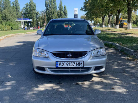 Сірий Хендай Акцент, об'ємом двигуна 1.5 л та пробігом 1 тис. км за 3500 $, фото 1 на Automoto.ua