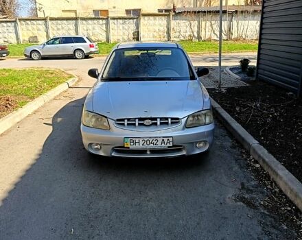 Сірий Хендай Акцент, об'ємом двигуна 1.3 л та пробігом 171 тис. км за 1850 $, фото 1 на Automoto.ua