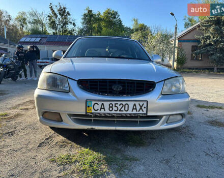 Сірий Хендай Акцент, об'ємом двигуна 1.49 л та пробігом 293 тис. км за 2200 $, фото 1 на Automoto.ua