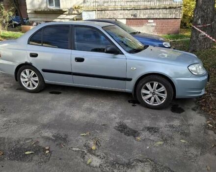 Сірий Хендай Акцент, об'ємом двигуна 1.5 л та пробігом 145 тис. км за 3400 $, фото 1 на Automoto.ua