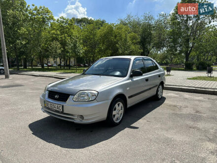 Хендай Акцент 2005 в Николаеве на Automoto.ua Серый Хендай Акцент, объемом двигателя 1.5 л и пробегом 204 тыс. км за 3050 $, фото 1 на Automoto.ua