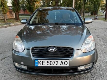 Сірий Хендай Акцент, об'ємом двигуна 1.6 л та пробігом 266 тис. км за 3700 $, фото 1 на Automoto.ua