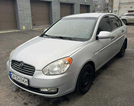 Серый Хендай Акцент, объемом двигателя 1.4 л и пробегом 165 тыс. км за 4900 $, фото 1 на Automoto.ua