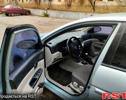 Сірий Хендай Акцент, об'ємом двигуна 1.6 л та пробігом 142 тис. км за 4700 $, фото 1 на Automoto.ua