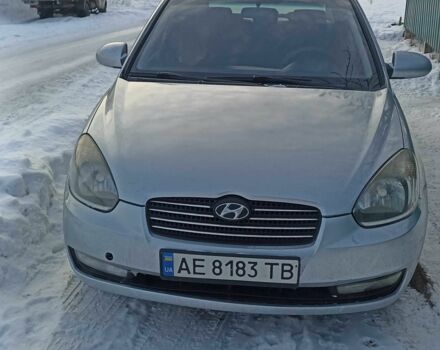 Серый Хендай Акцент, объемом двигателя 1.4 л и пробегом 235 тыс. км за 4700 $, фото 1 на Automoto.ua