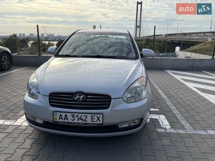 Сірий Хендай Акцент, об'ємом двигуна 1.4 л та пробігом 65 тис. км за 5100 $, фото 1 на Automoto.ua