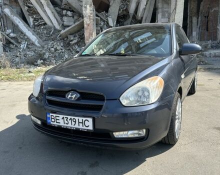 Серый Хендай Акцент, объемом двигателя 1.4 л и пробегом 159 тыс. км за 3800 $, фото 1 на Automoto.ua