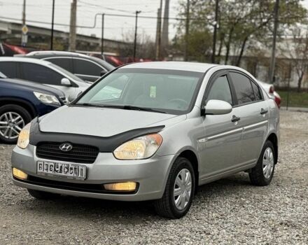 Серый Хендай Акцент, объемом двигателя 1.4 л и пробегом 149 тыс. км за 3650 $, фото 1 на Automoto.ua