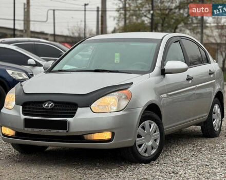 Серый Хендай Акцент, объемом двигателя 1.4 л и пробегом 149 тыс. км за 3650 $, фото 1 на Automoto.ua