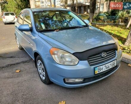 Серый Хендай Акцент, объемом двигателя 1.4 л и пробегом 138 тыс. км за 4900 $, фото 1 на Automoto.ua
