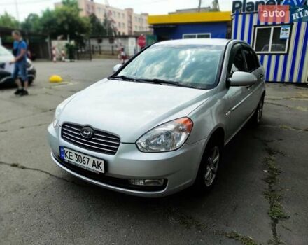 Серый Хендай Акцент, объемом двигателя 1.5 л и пробегом 232 тыс. км за 4205 $, фото 1 на Automoto.ua