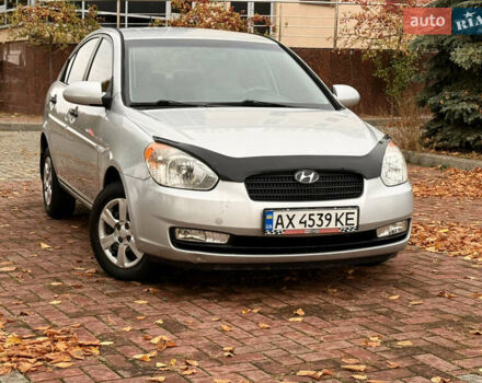 Серый Хендай Акцент, объемом двигателя 1.4 л и пробегом 182 тыс. км за 4300 $, фото 1 на Automoto.ua