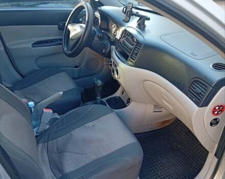 Сірий Хендай Акцент, об'ємом двигуна 1.4 л та пробігом 224 тис. км за 4300 $, фото 1 на Automoto.ua