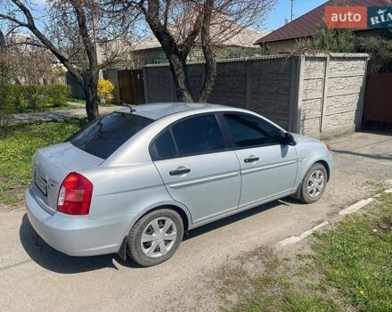 Серый Хендай Акцент, объемом двигателя 1.4 л и пробегом 164 тыс. км за 5200 $, фото 1 на Automoto.ua